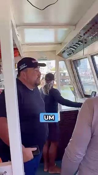 Prefeito de Guarapari no batismo de mergulho com a Atlantes
